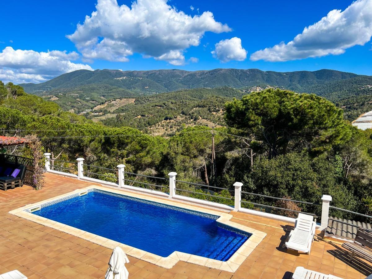 Vivalidays Casa Ricardo Villa Sant Cebrià de Vallalta Exterior photo